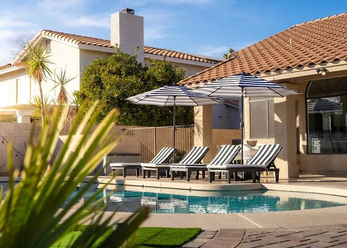 Elegant & Play Getaway In Pv With Hot Tub *