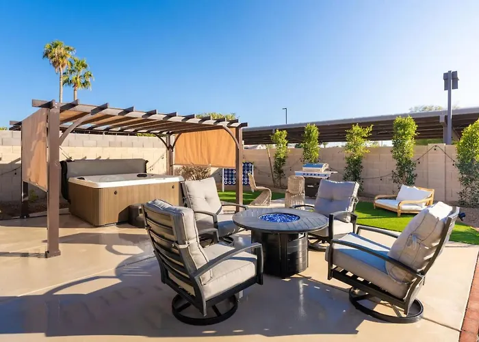 Holiday home Elegant & Play Getaway In Pv With Hot Tub