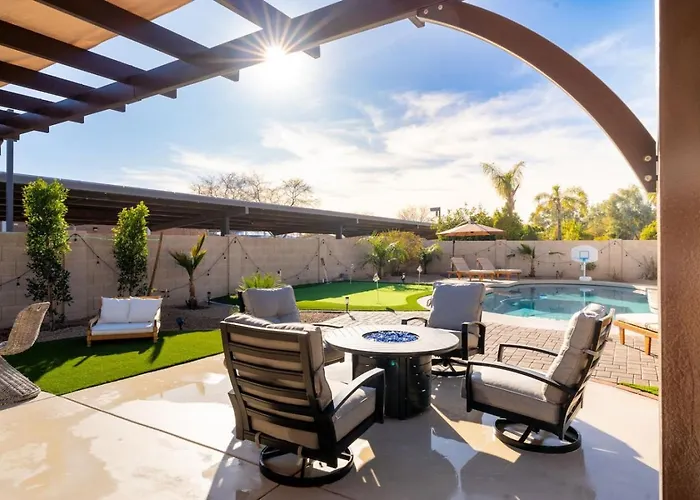Elegant & Play Getaway In Pv With Hot Tub Holiday home