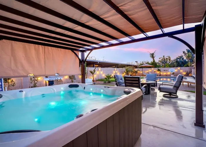 Elegant & Play Getaway In Pv With Hot Tub *